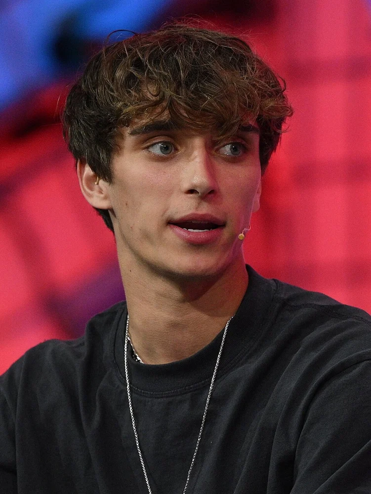 Portrait of Josh Richards