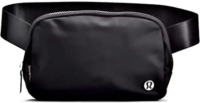 lululemon Everywhere Belt Bag